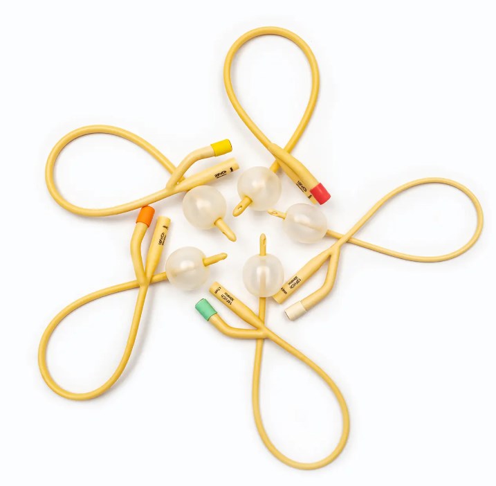 Miten virtsakatetrin materiaalit ja rakenne vaikuttavat todelliseen käyttökokemukseen?